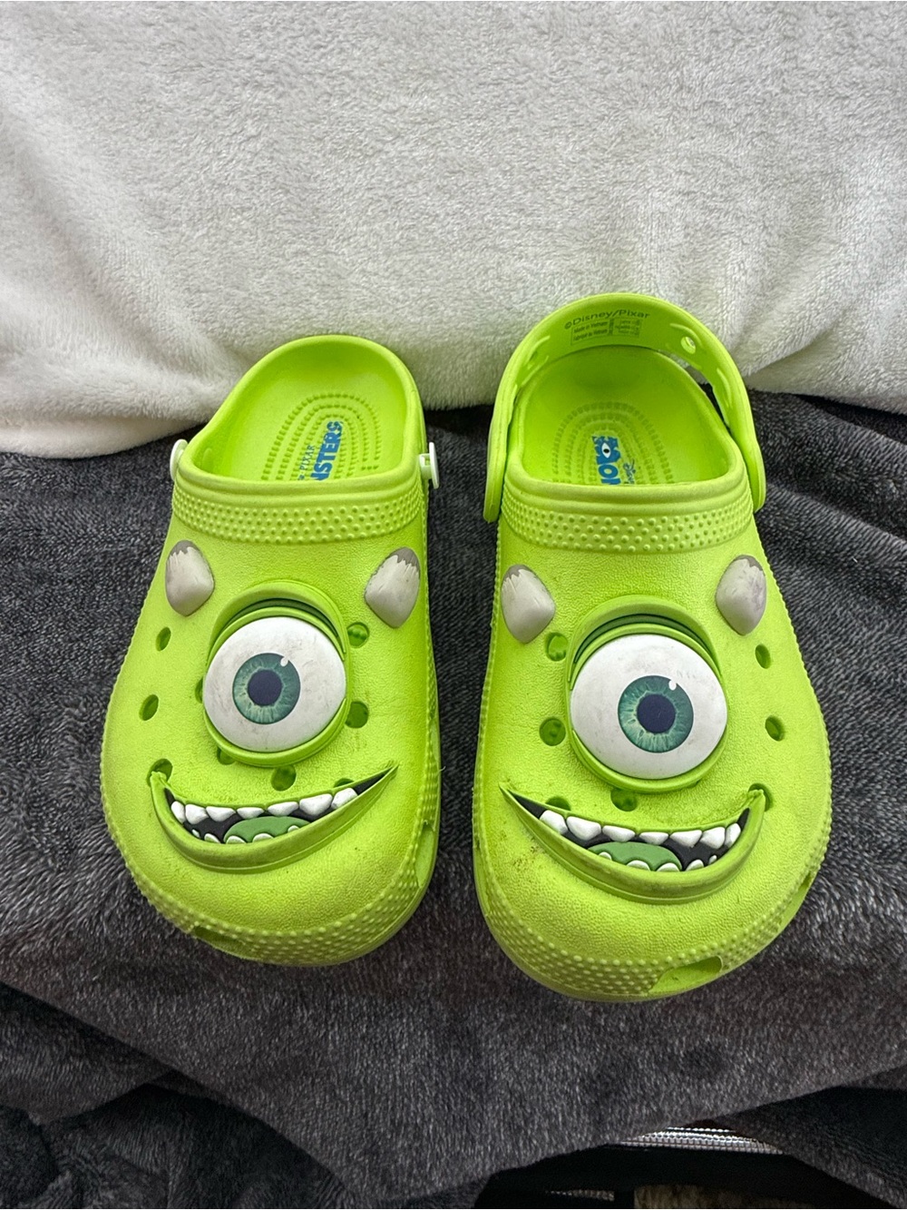 Crocs Monsters, Inc Mike Wazowski Classic Clog - Green - Children’s Size 2 Flaw